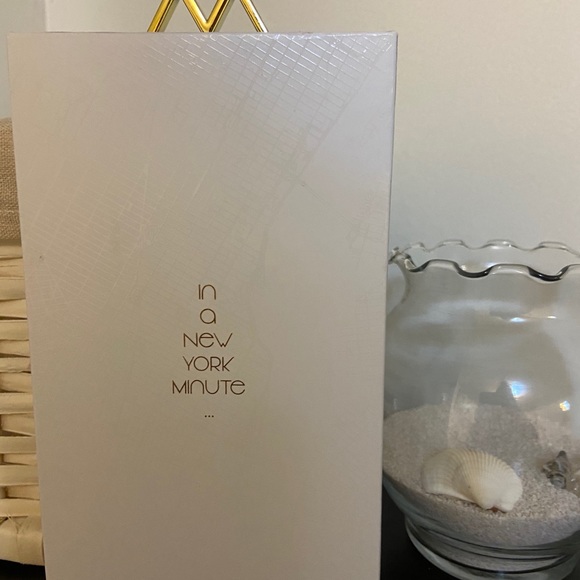 Adorable IHome IPhone X / XS Case Butterlies - Picture 4 of 4